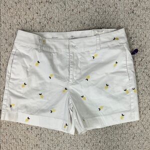 Women’s White Shorts with Embroidered Lemons